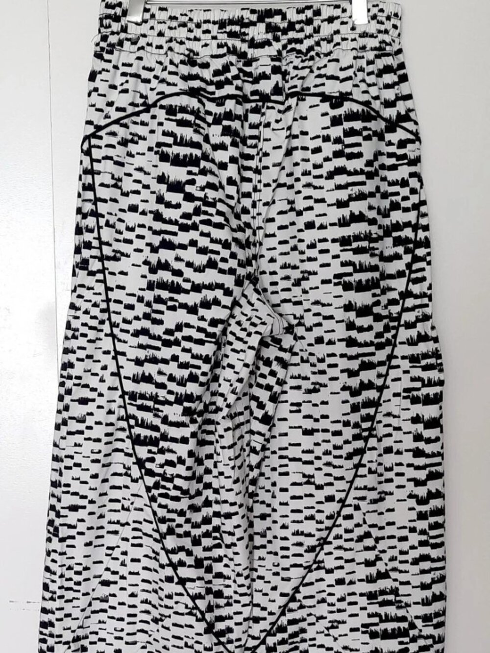 Free People FP Movement Aces Printed Pants Scratch Concrete Combo Size M - Picture 5 of 13